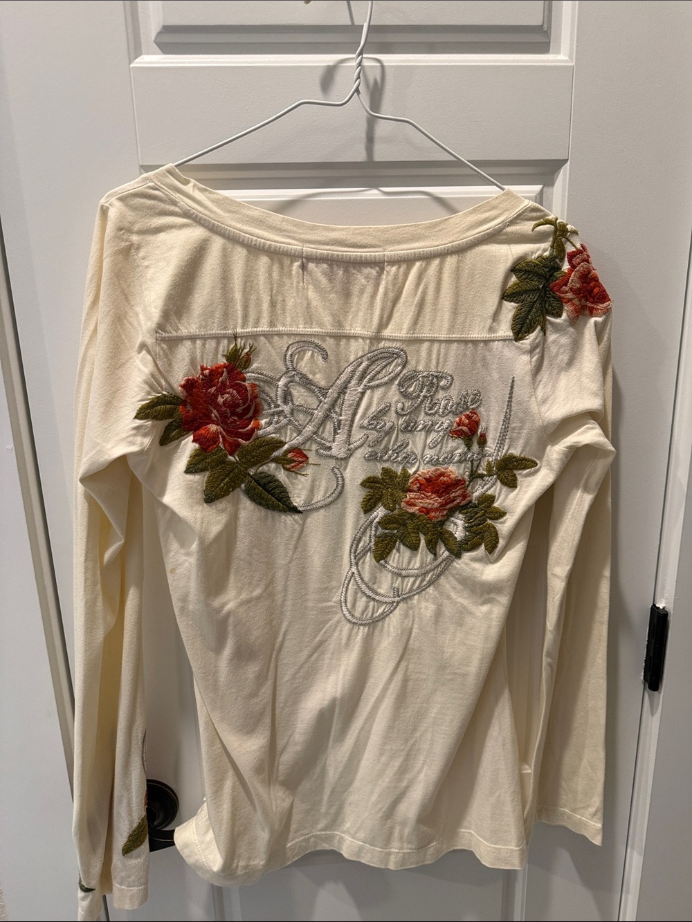 Vintage OWLA Cream V-Neck Long Sleeve Top with Red Floral Embroidery - Picture 6 of 9